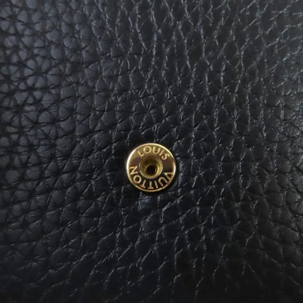 Louis Vuitton Portefeuille Compact Taurillon Clemence Bifold Wallet